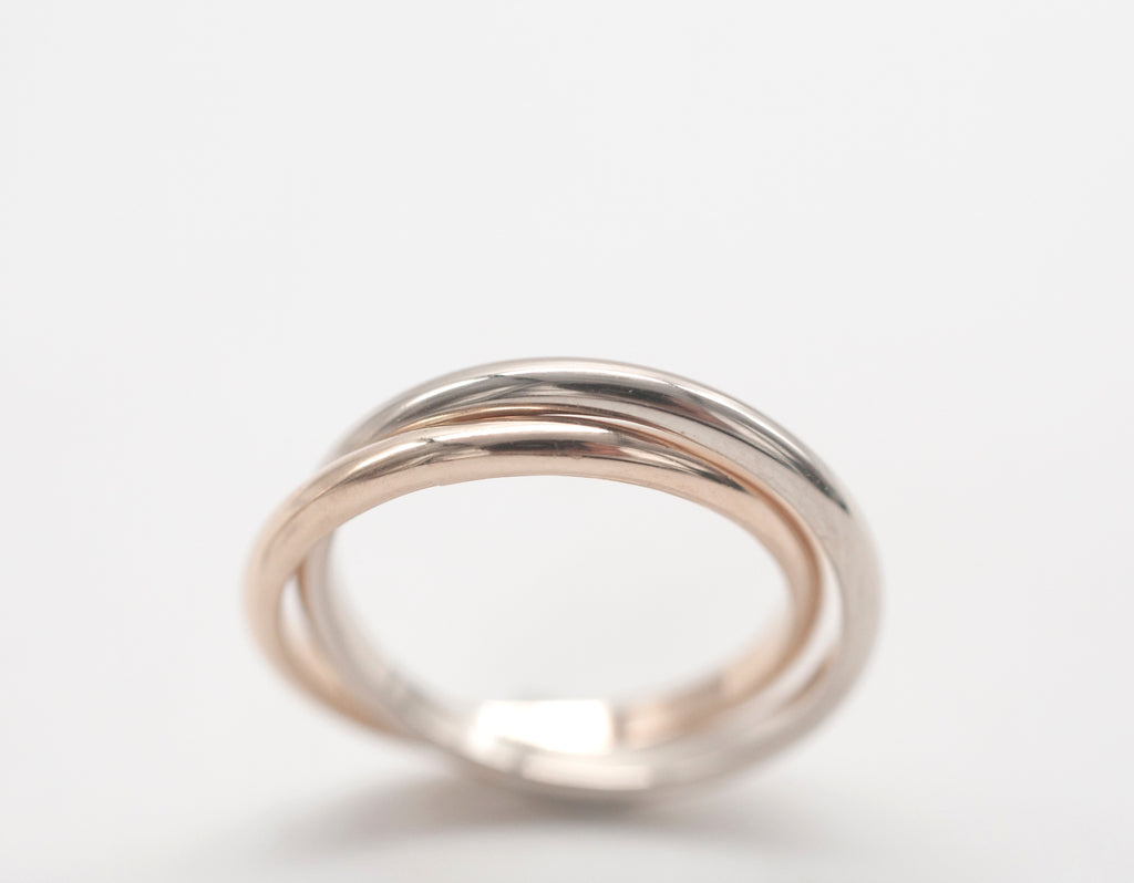 Eheringe - Verschlungen aus recyceltem Gold image 1