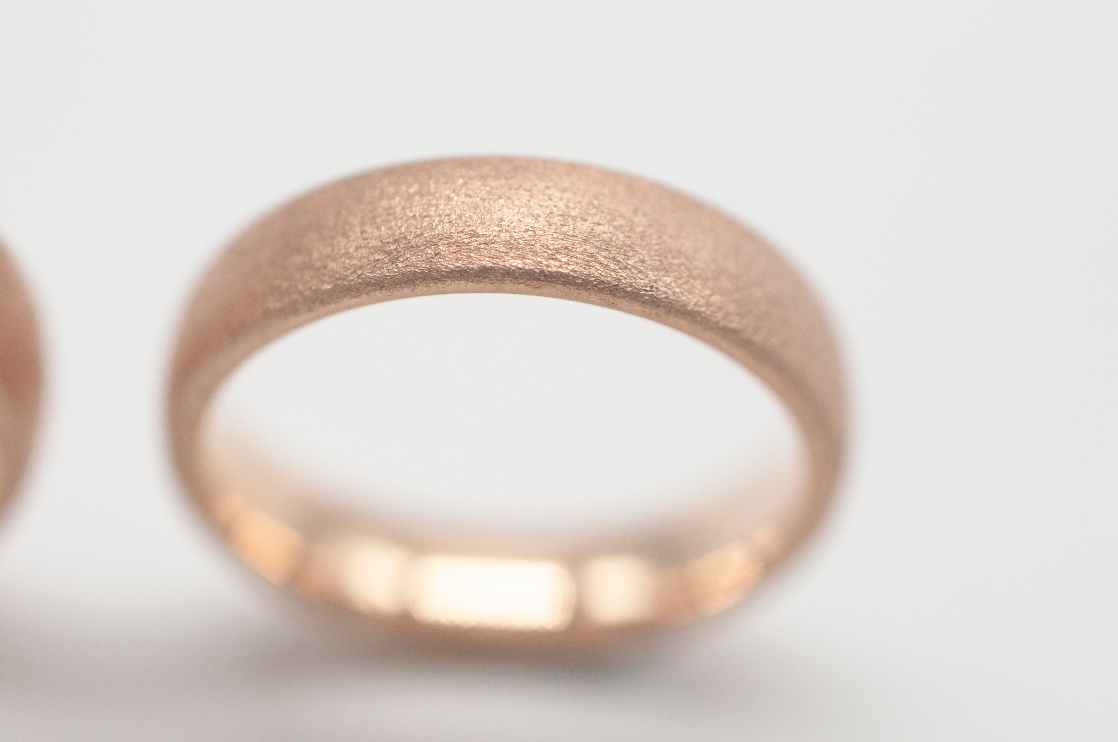 Eheringe - Schlagmatt aus recyceltem Gold image 4