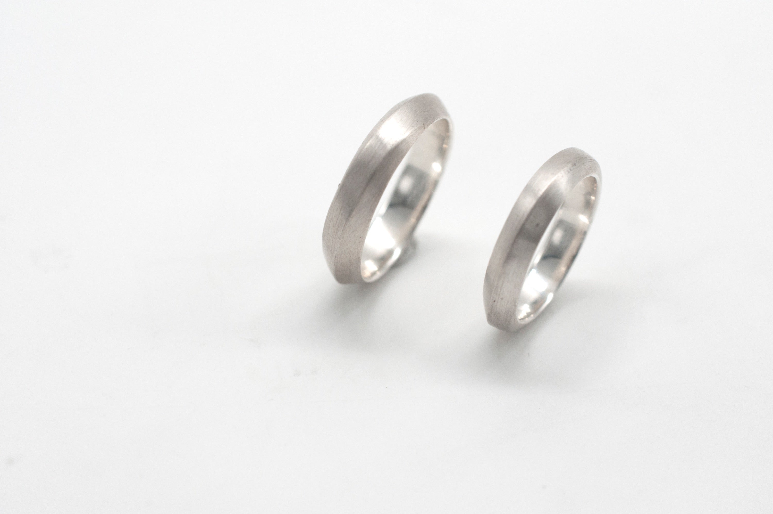 Eheringe - unendliche Liebe aus recyceltem Gold image 0