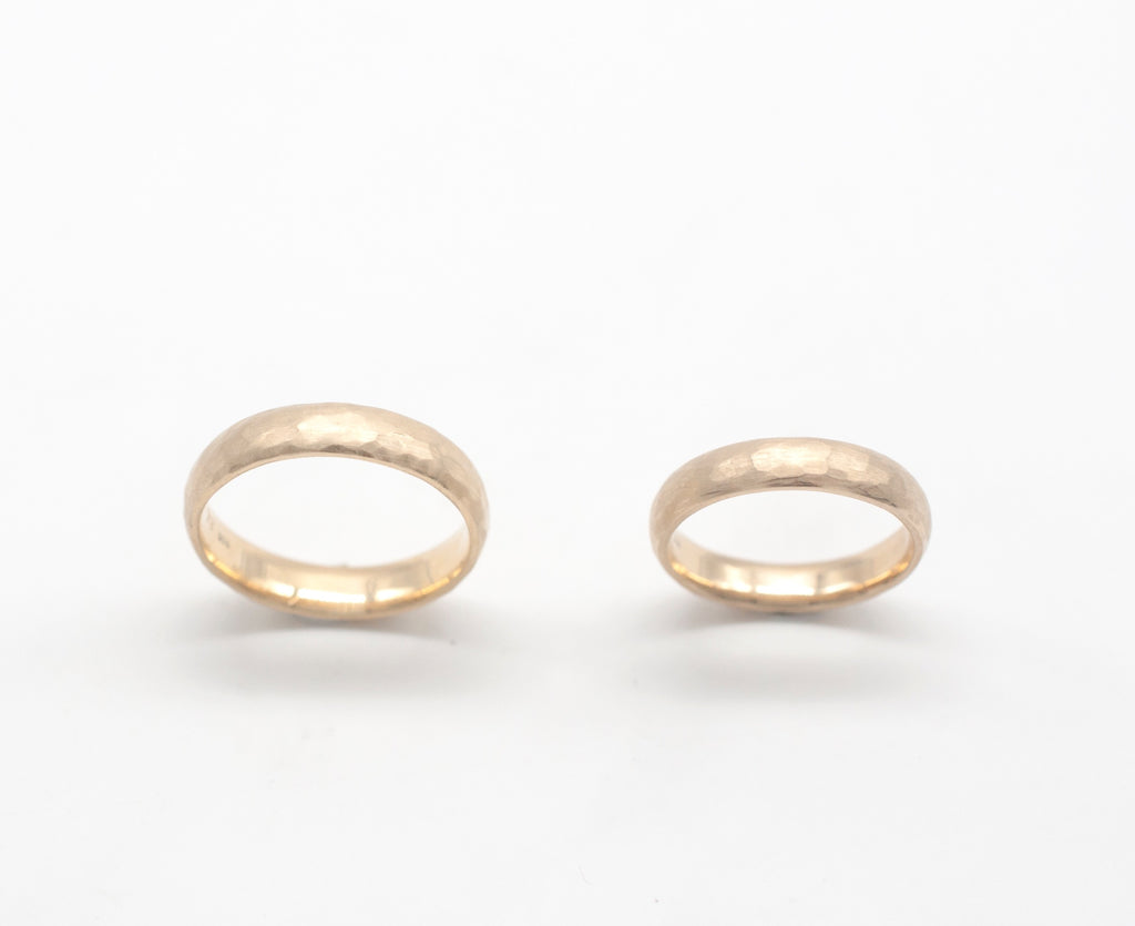 Eheringe Gehämmert aus recyceltem Gold image 2