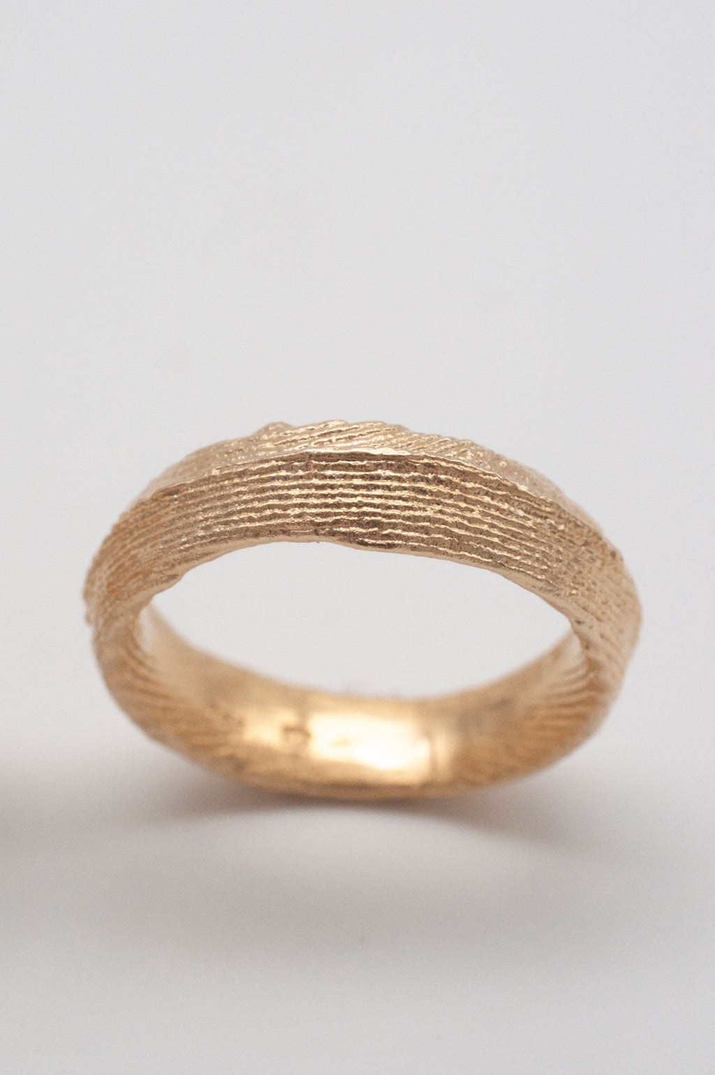 Eheringe - Ossa Sepia aus recyceltem Gold image 4