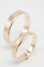 Eheringe - Federprint aus recyceltem Gold image 1