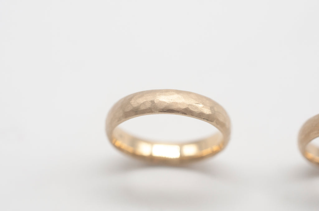Eheringe Gehämmert aus recyceltem Gold image 8