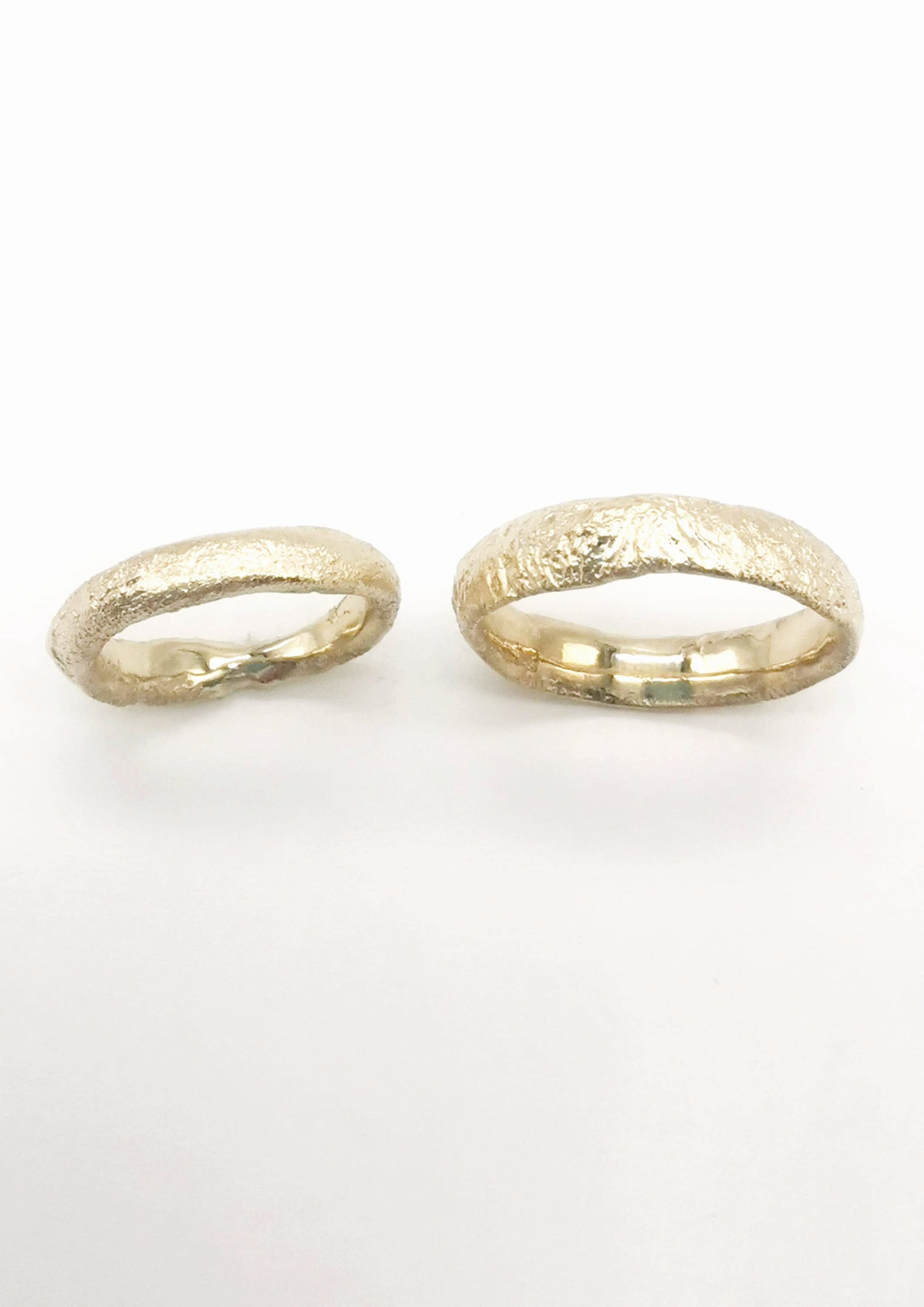 Eheringe - Fly me to the Moon aus recyceltem Gold image 0