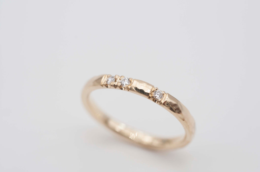 Eheringe - Gehämmert dünn aus recyceltem Gold image 4