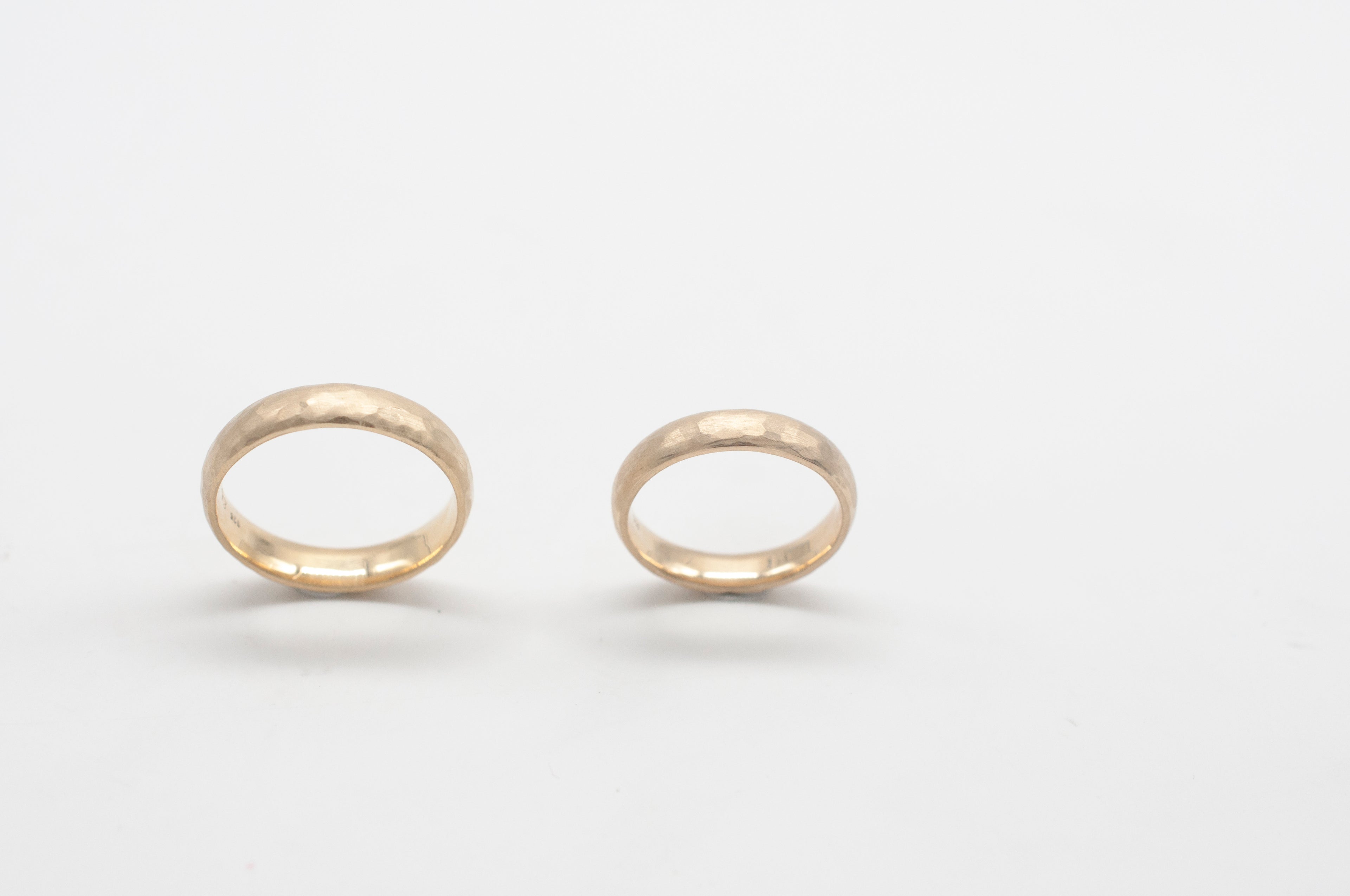 Eheringe Gehämmert aus recyceltem Gold image 5