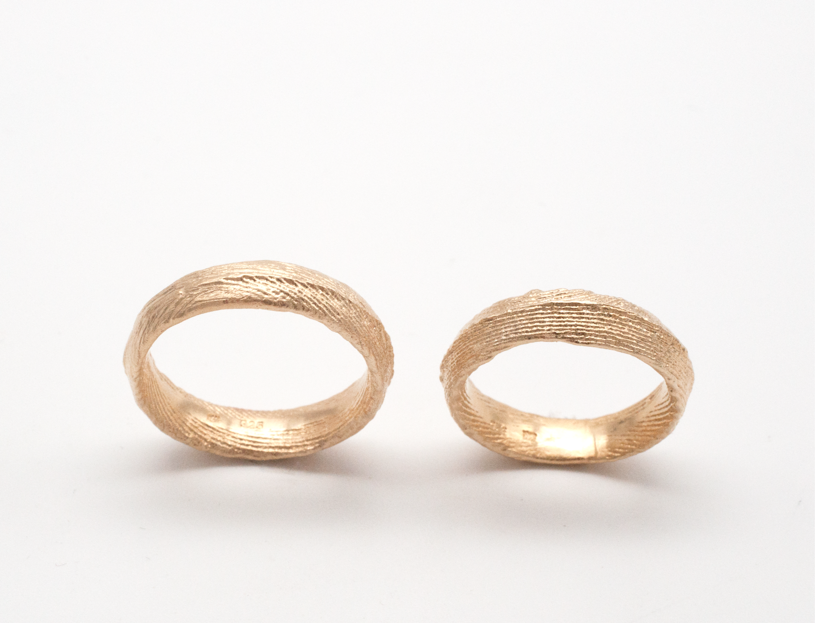 Eheringe - Ossa Sepia aus recyceltem Gold image 0