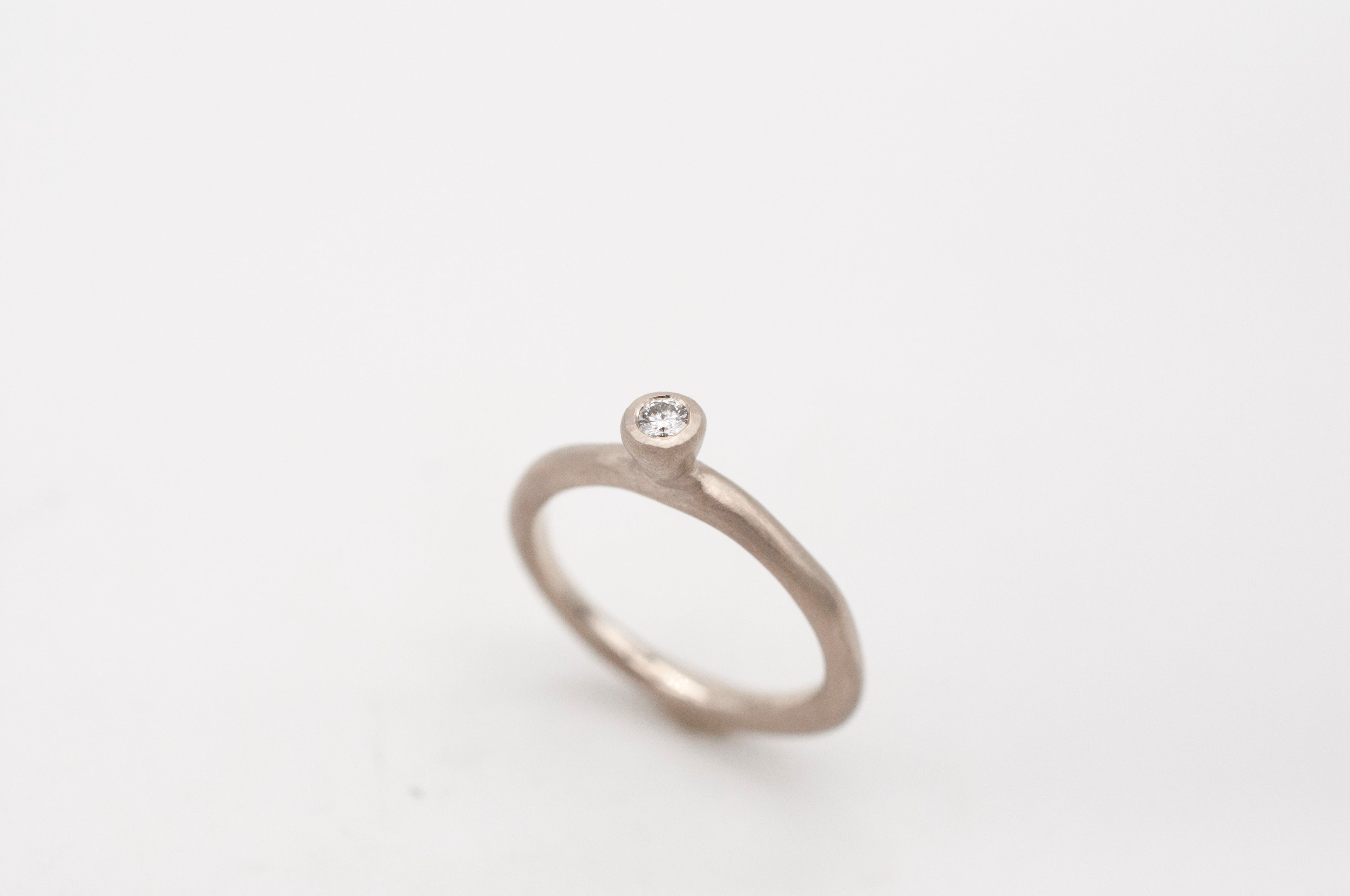 Ring - Pebbles - Gold mit Diamant image 8