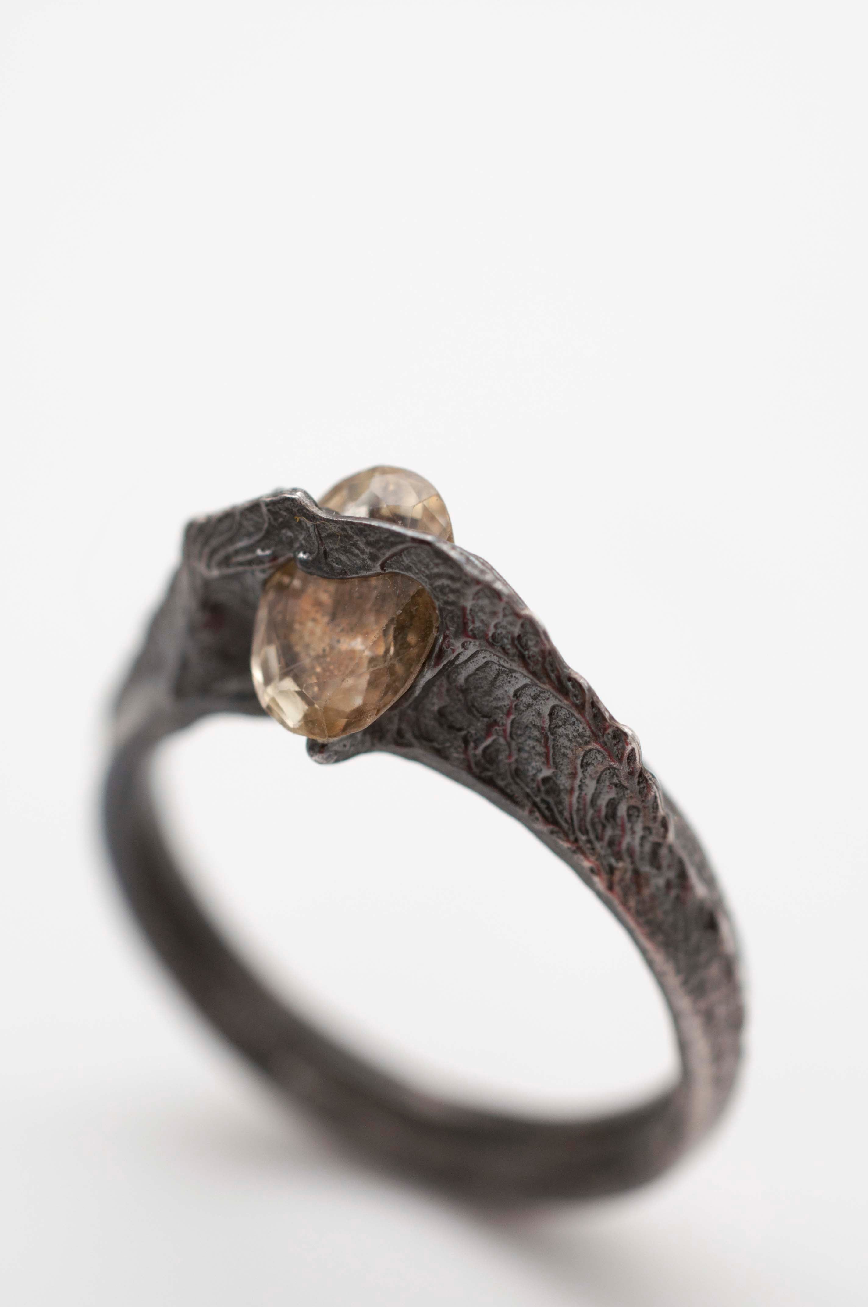 Ring Ossa Sepia - Yellow Sapphire