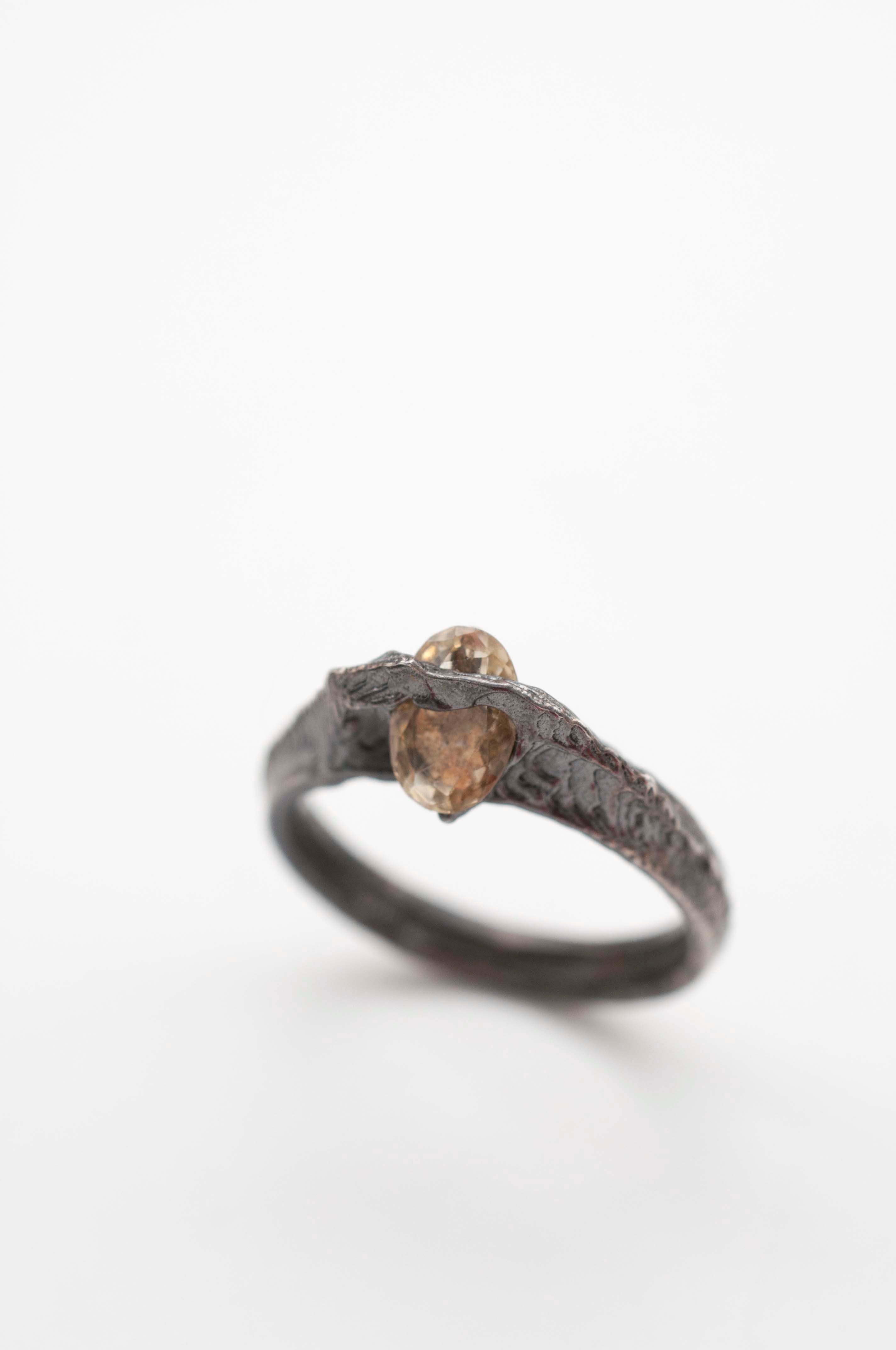 Ring Ossa Sepia - Yellow Sapphire