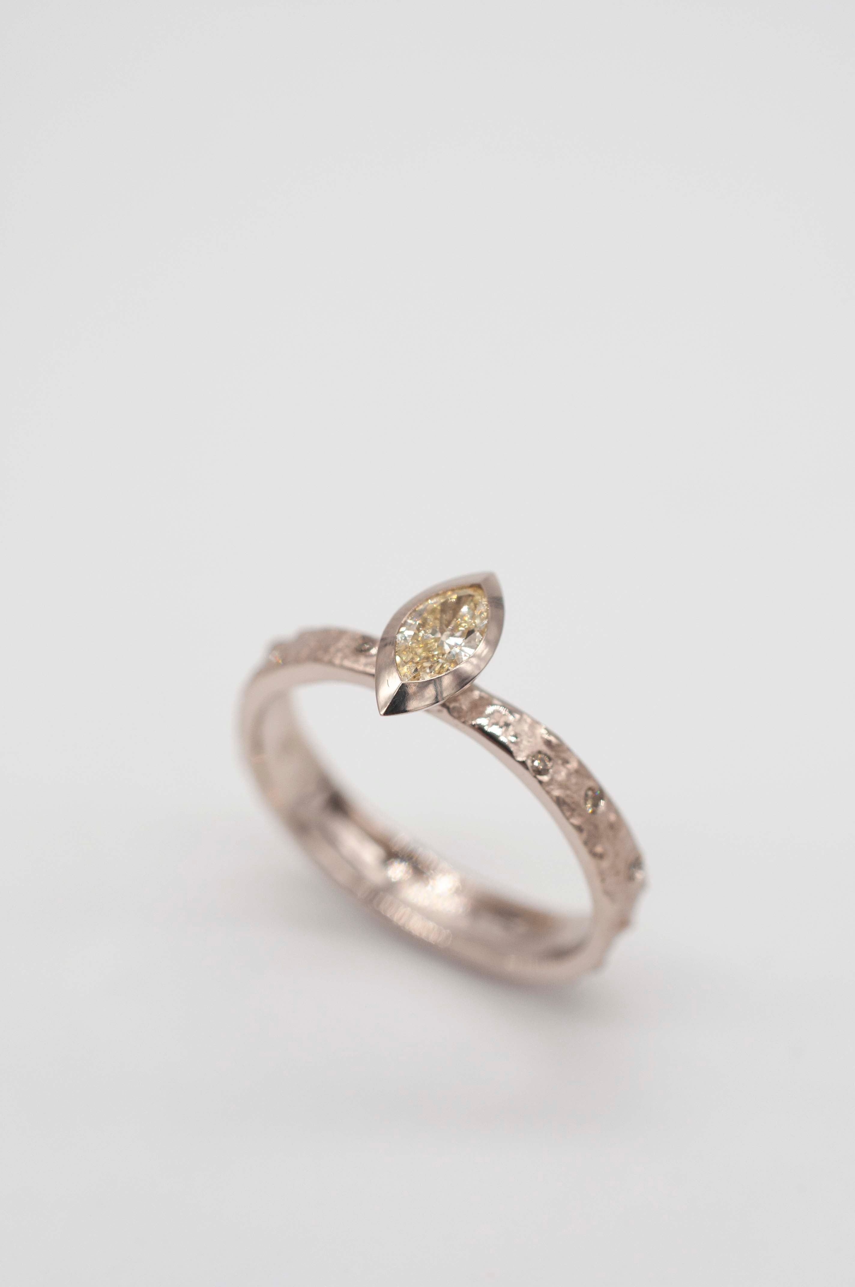 Ring Seeigel - Navette Diamant