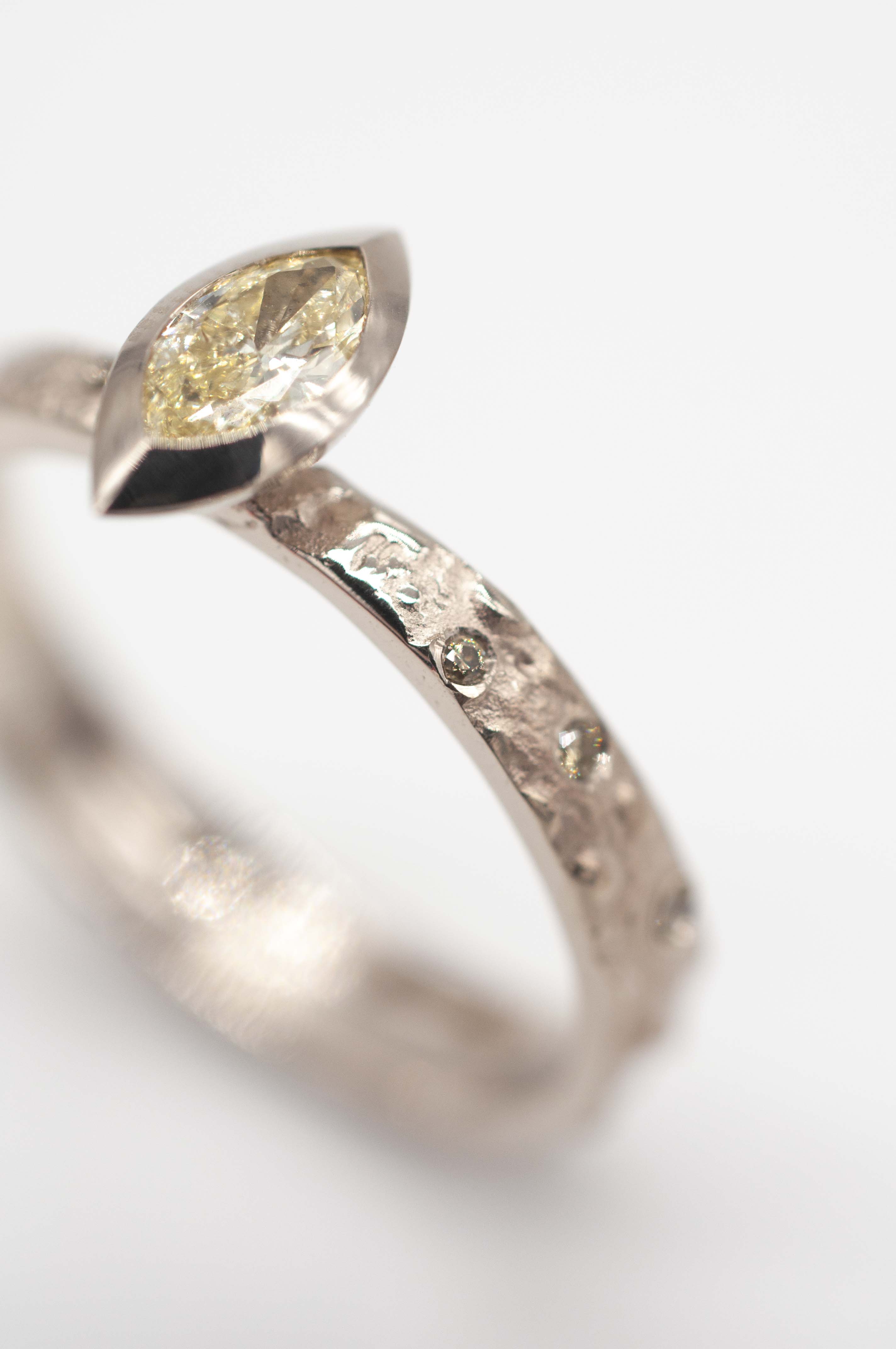 Ring Seeigel - Navette Diamant